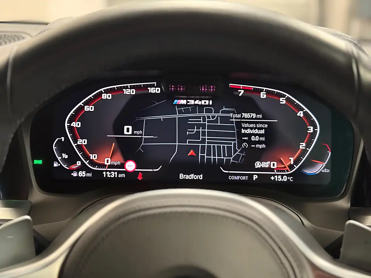 Used 2020 BMW 3 Series M Performance White - Interior and Exterior details 14