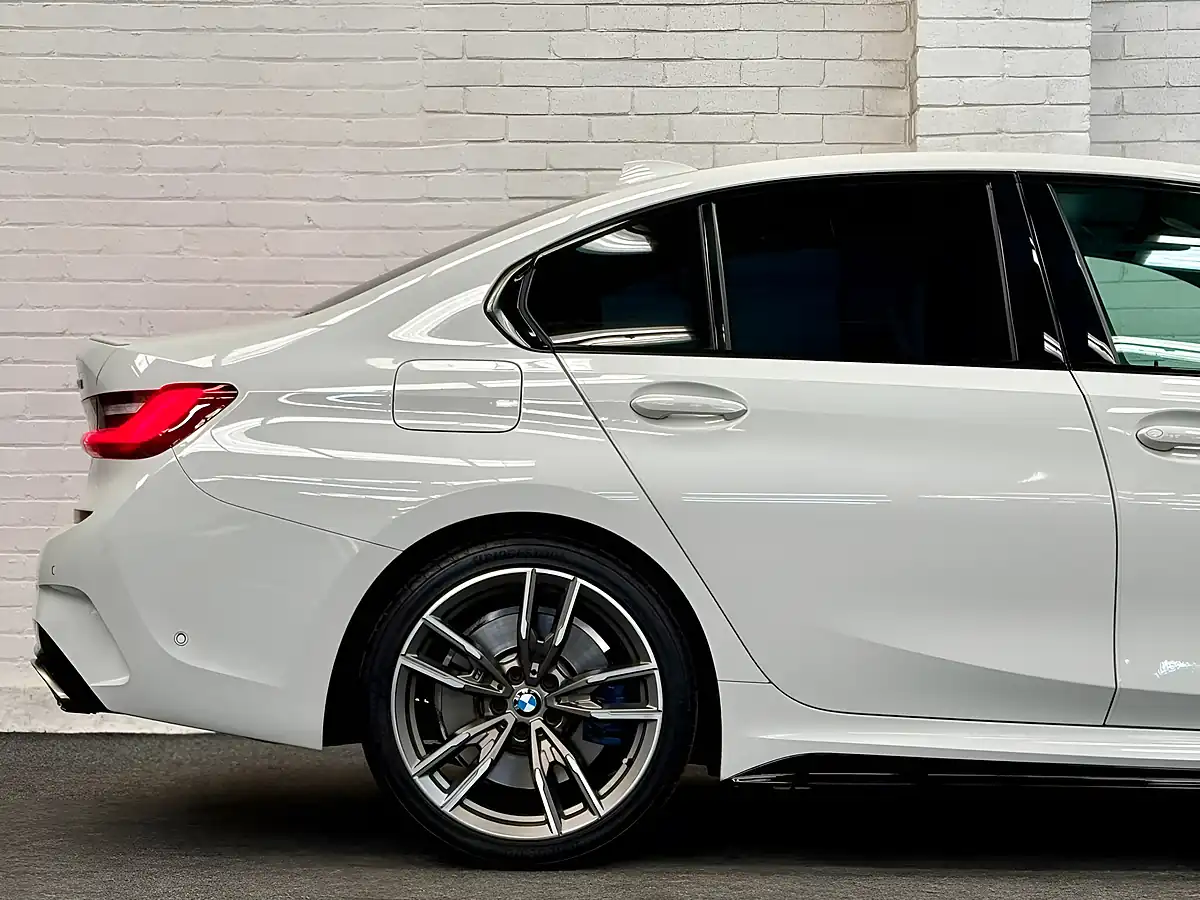 Used 2020 BMW 3 Series M Performance White - Interior and Exterior details 15