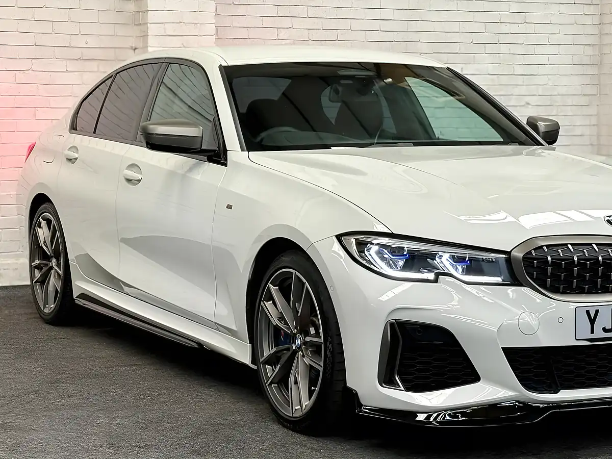 Used 2020 BMW 3 Series M Performance White - Interior and Exterior details 18