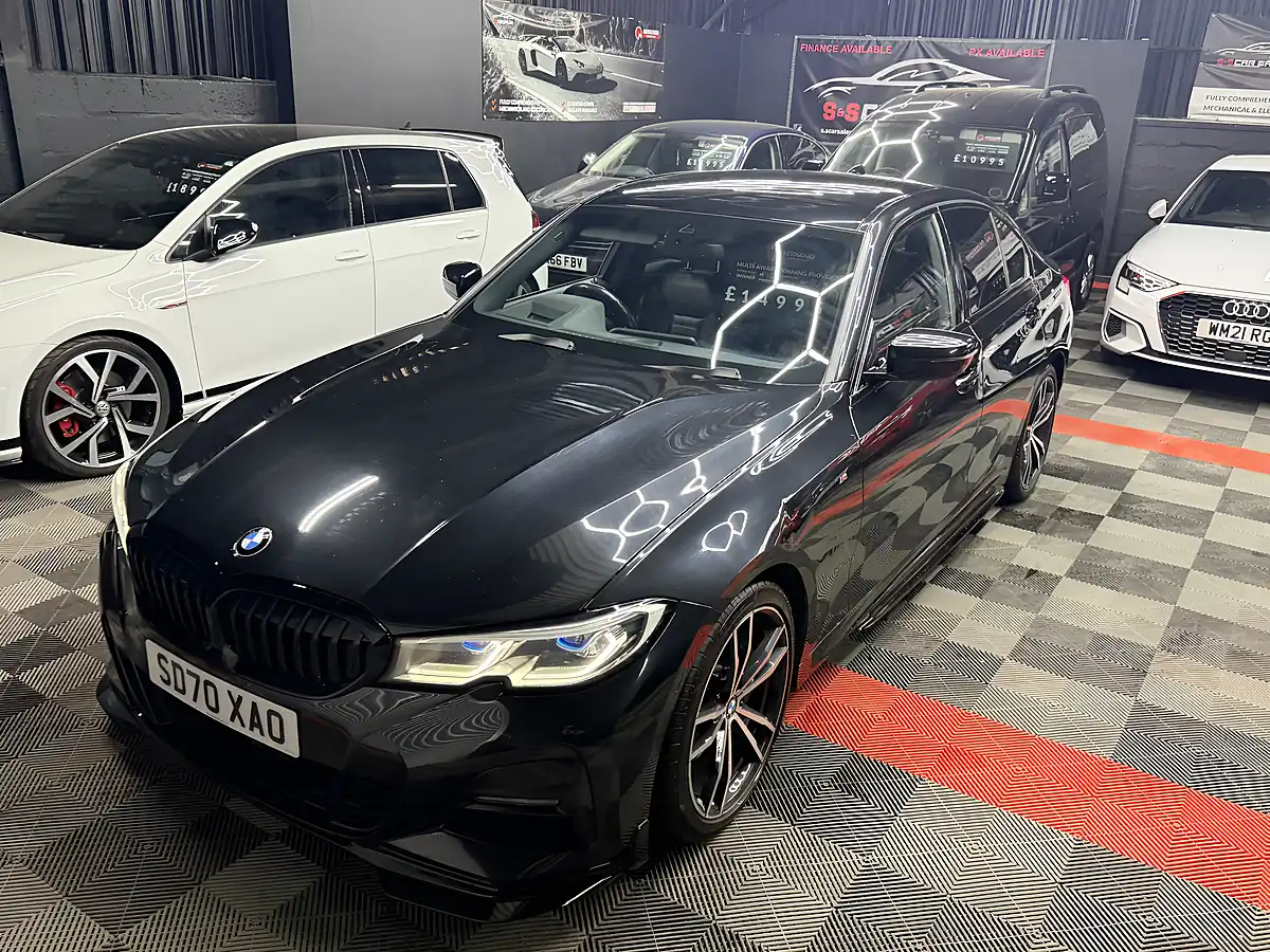 Used 2020 BMW 3 Series M Sport Black - Interior and Exterior details 8