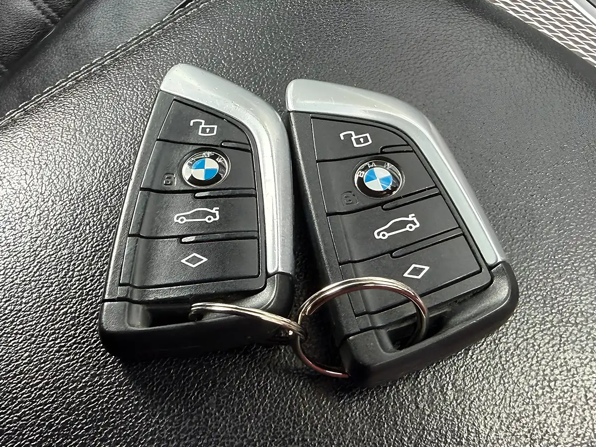 Used 2020 BMW 3 Series M Sport Black - Interior and Exterior details 12