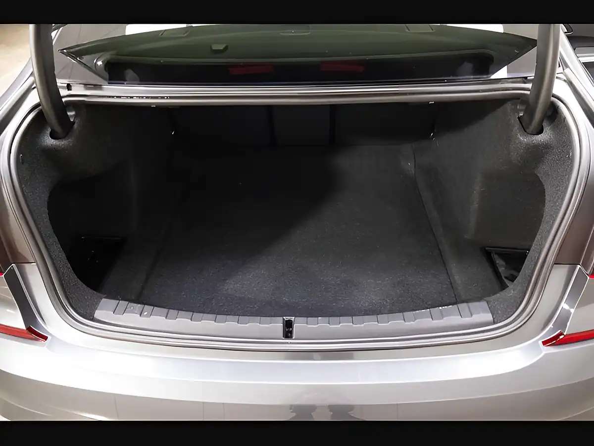 Used 2020 BMW 3 Series M Sport Grey - Interior and Exterior details 18