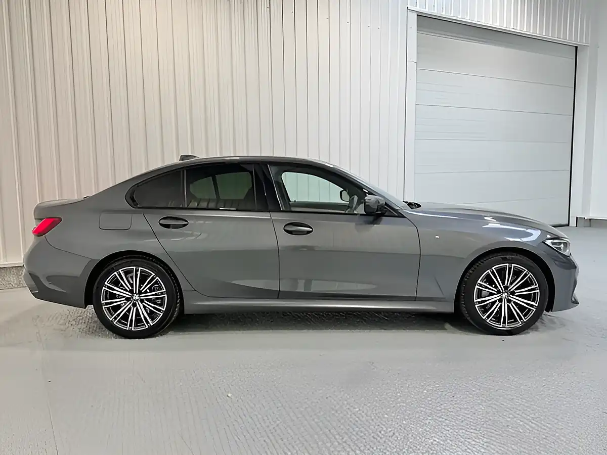 Used 2020 BMW 3 Series M Sport Mineral Grey - Interior and Exterior details 4