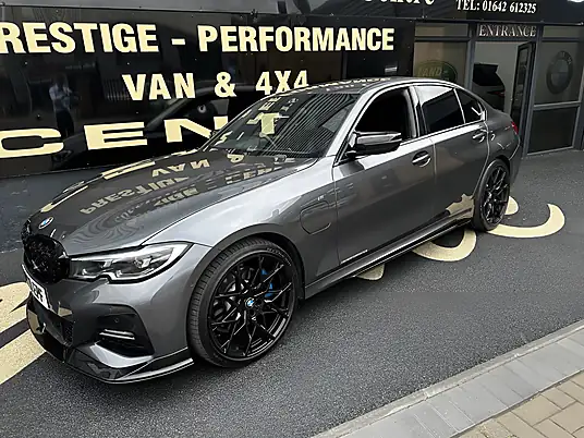 2020 BMW 3 Series 330e M Sport