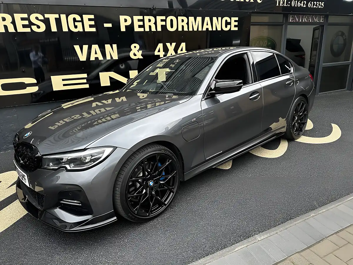 Used 2020 BMW 3 Series M Sport Mineral Grey - Front View