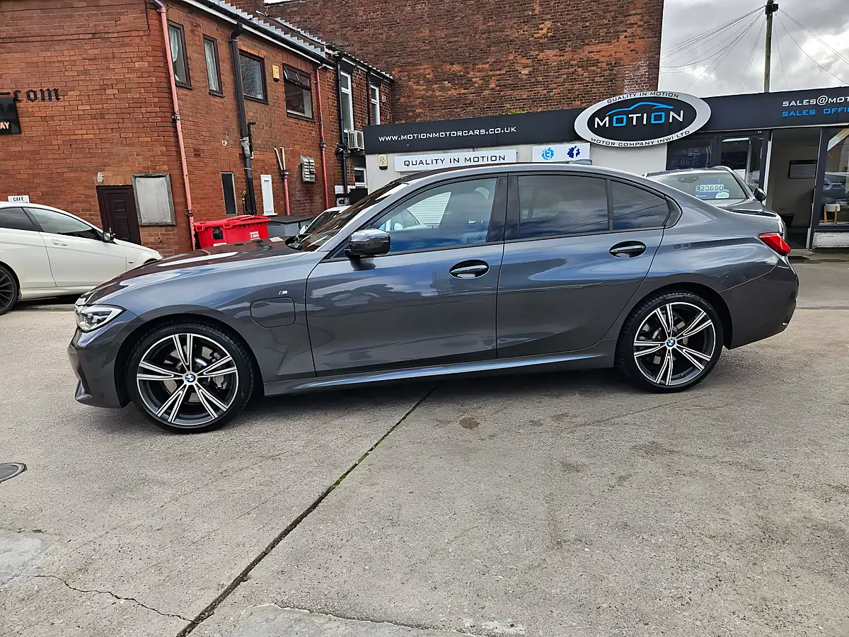 Used 2020 BMW 3 Series M Sport Mineral Grey - Interior and Exterior details 20