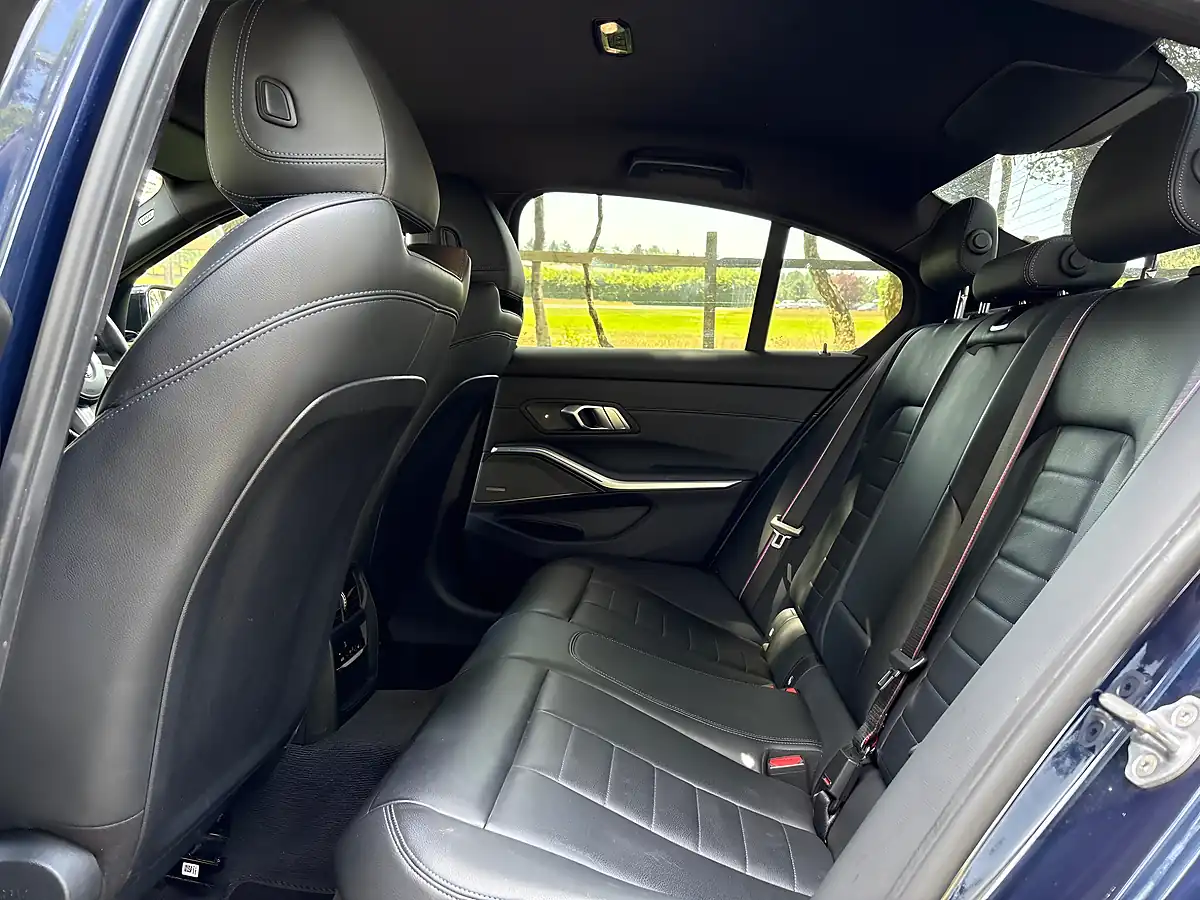 Used 2020 BMW 3 Series M Sport Pro Edition Blue - Interior and Exterior details 14