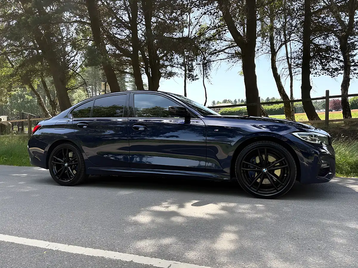 Used 2020 BMW 3 Series M Sport Pro Edition Blue - Interior and Exterior details 3
