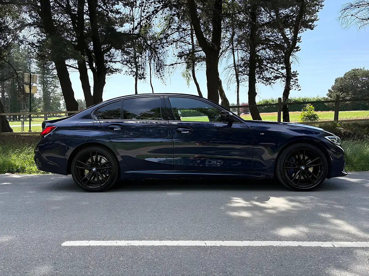 Used 2020 BMW 3 Series M Sport Pro Edition Blue - Interior and Exterior details 4
