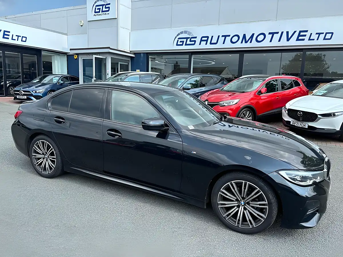 Used 2020 BMW 3 Series M-Sport Sapphire Black - Front View