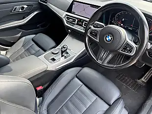 Used 2020 BMW 3 Series M-Sport Sapphire Black - Interior and Exterior details 15