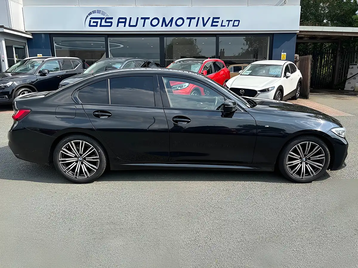 Used 2020 BMW 3 Series M-Sport Sapphire Black - Interior and Exterior details 5