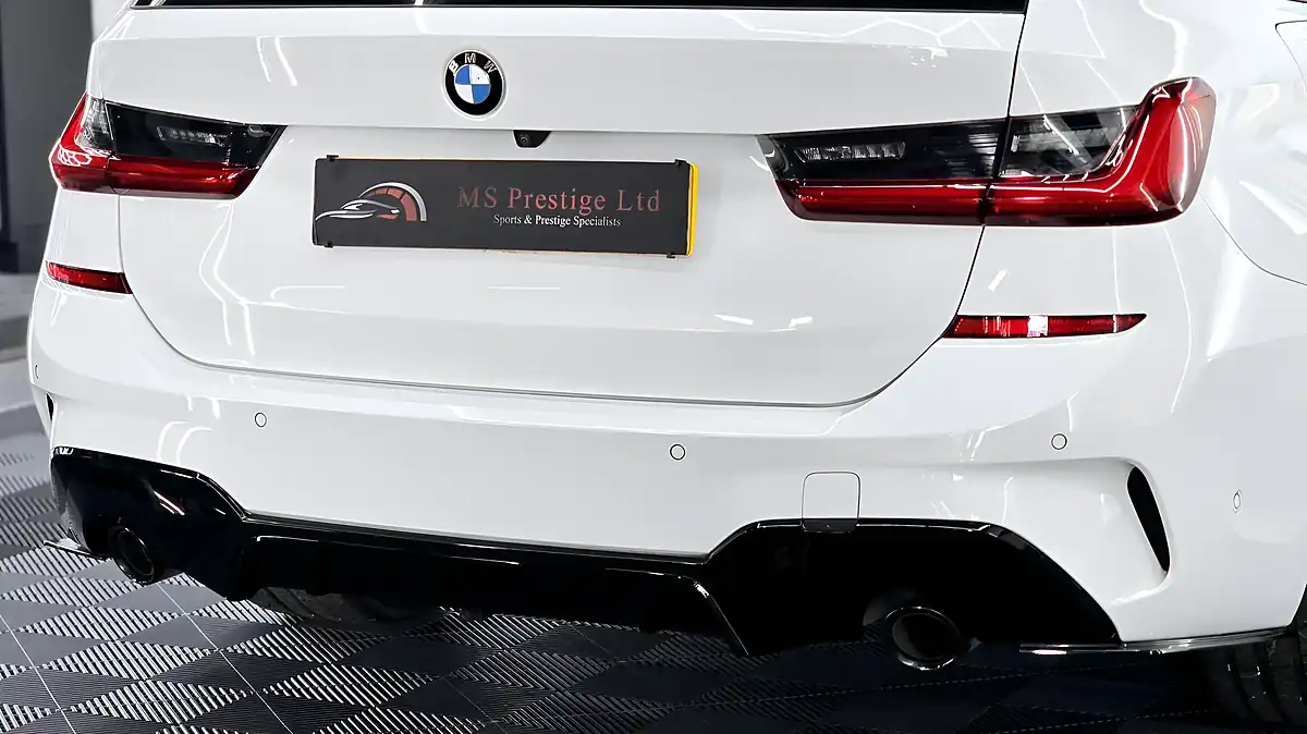 Used 2020 BMW 3 Series M Sport Touring Alpine White - Interior and Exterior details 13