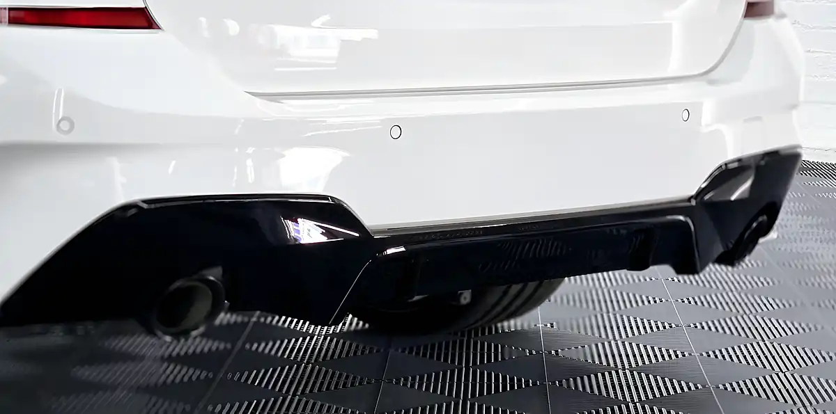 Used 2020 BMW 3 Series M Sport Touring Alpine White - Interior and Exterior details 14