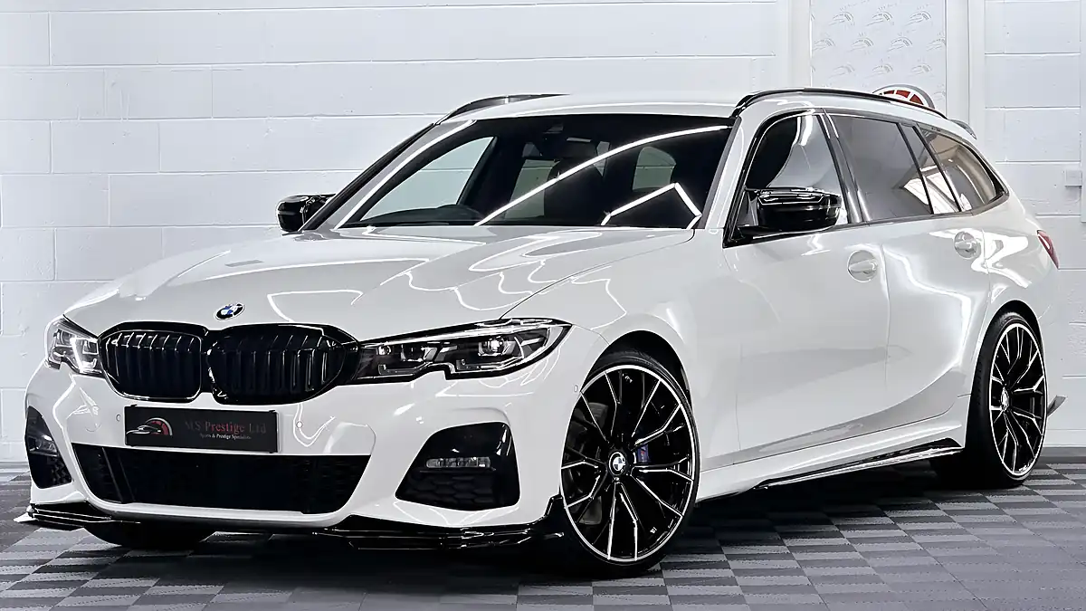 Used 2020 BMW 3 Series M Sport Touring Alpine White - Interior and Exterior details 2