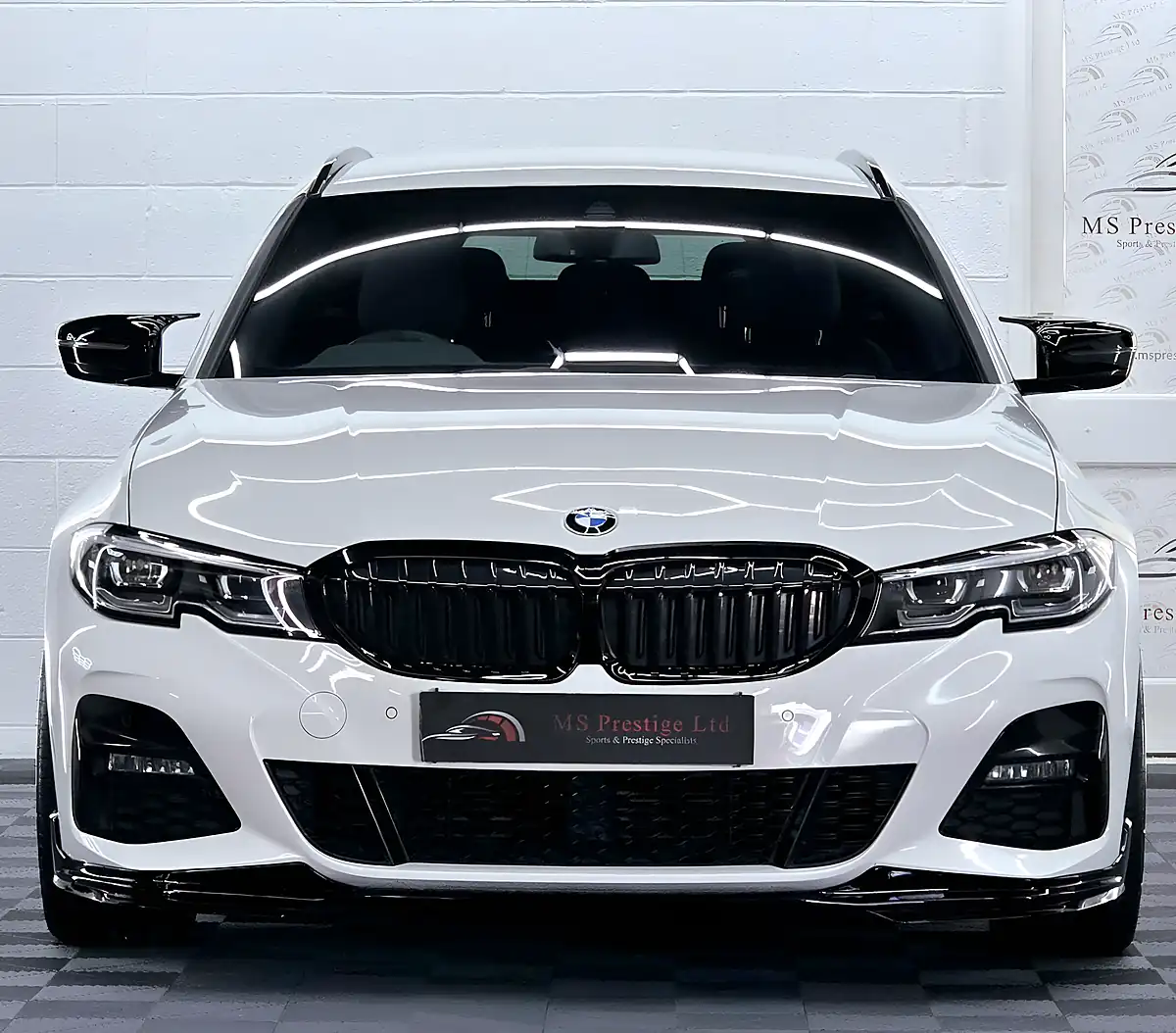 Used 2020 BMW 3 Series M Sport Touring Alpine White - Interior and Exterior details 8