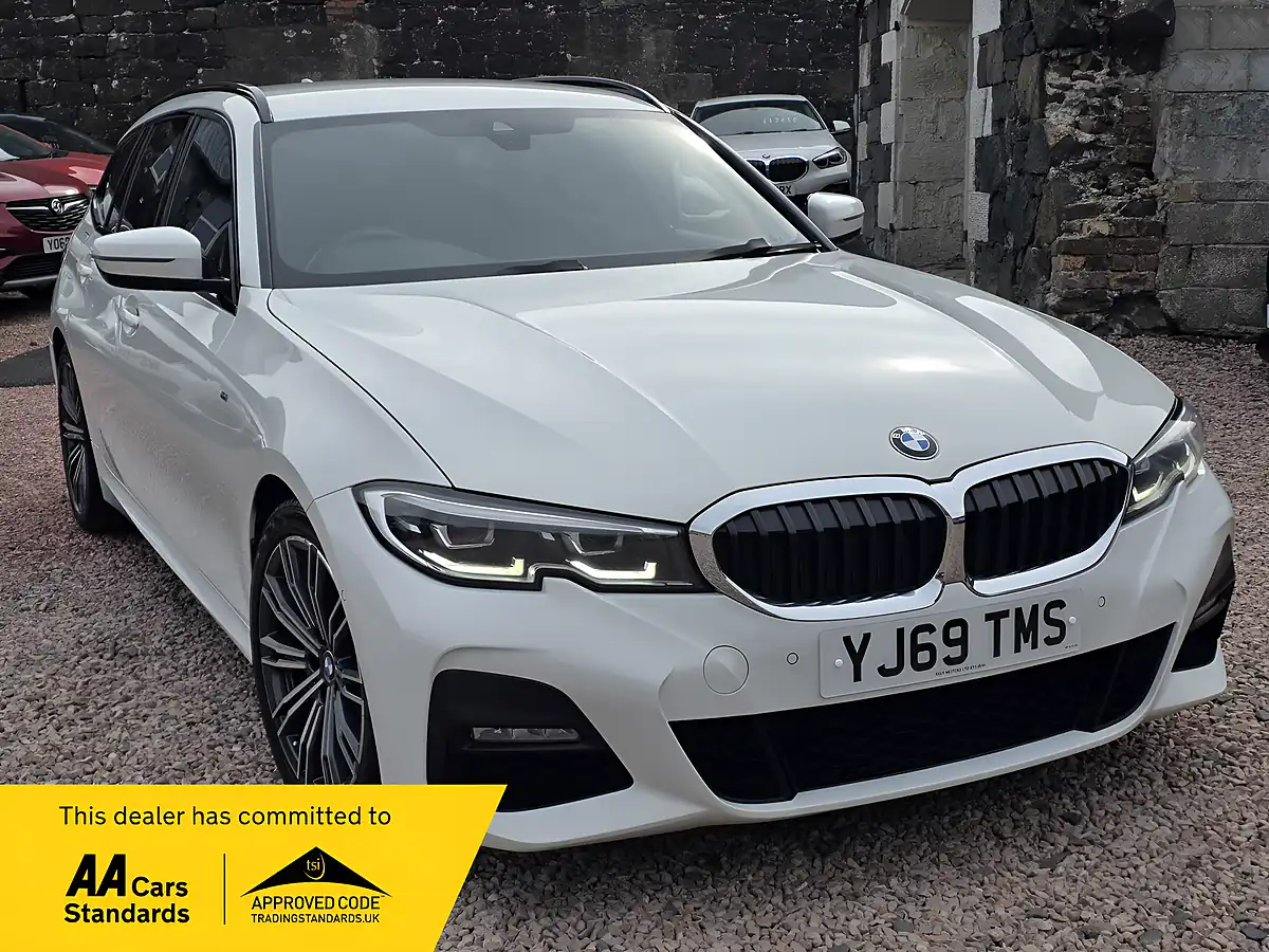 Used 2020 BMW 3 Series M Sport Touring Alpine White - Front View