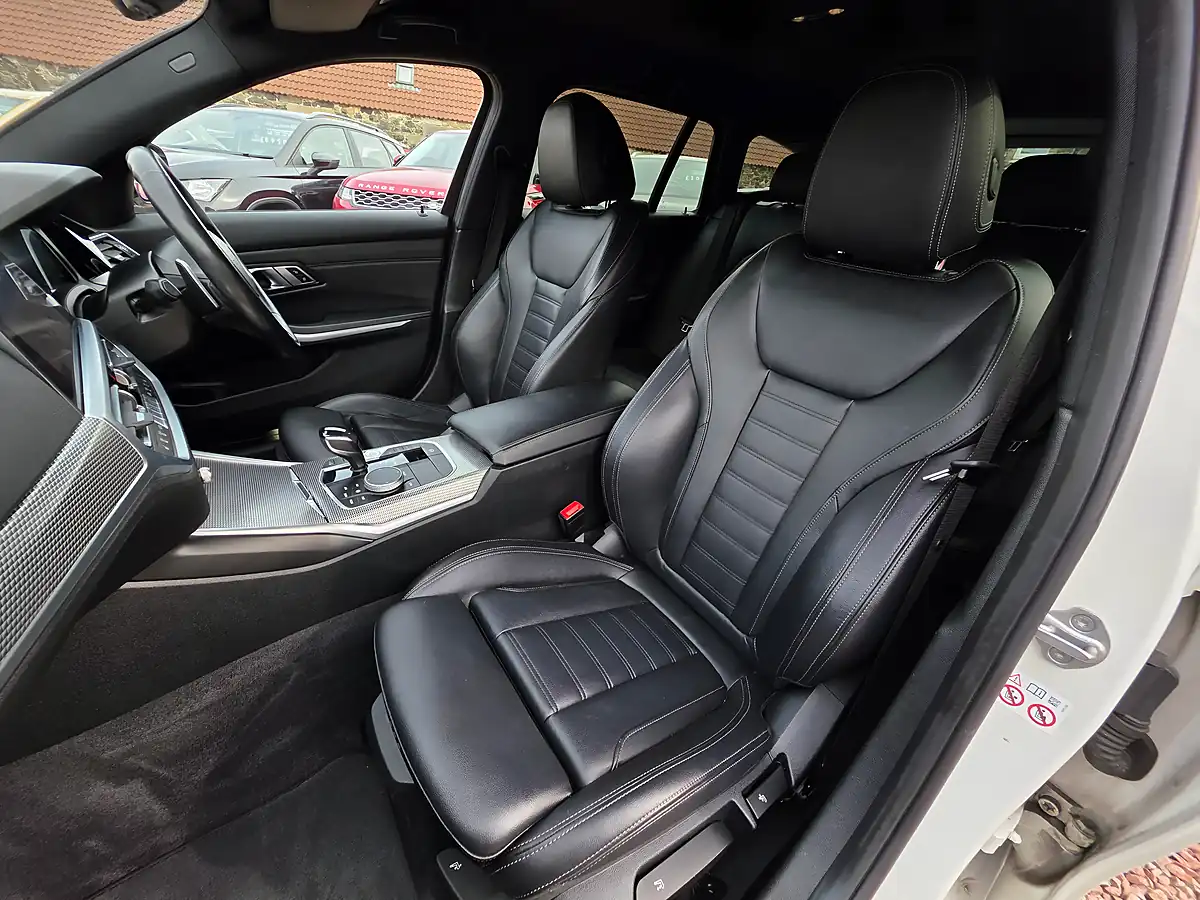 Used 2020 BMW 3 Series M Sport Touring Alpine White - Interior and Exterior details 10