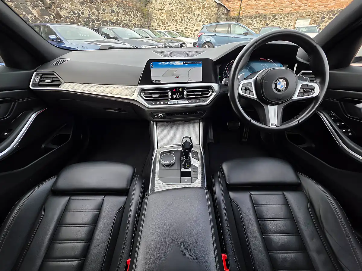 Used 2020 BMW 3 Series M Sport Touring Alpine White - Interior and Exterior details 7