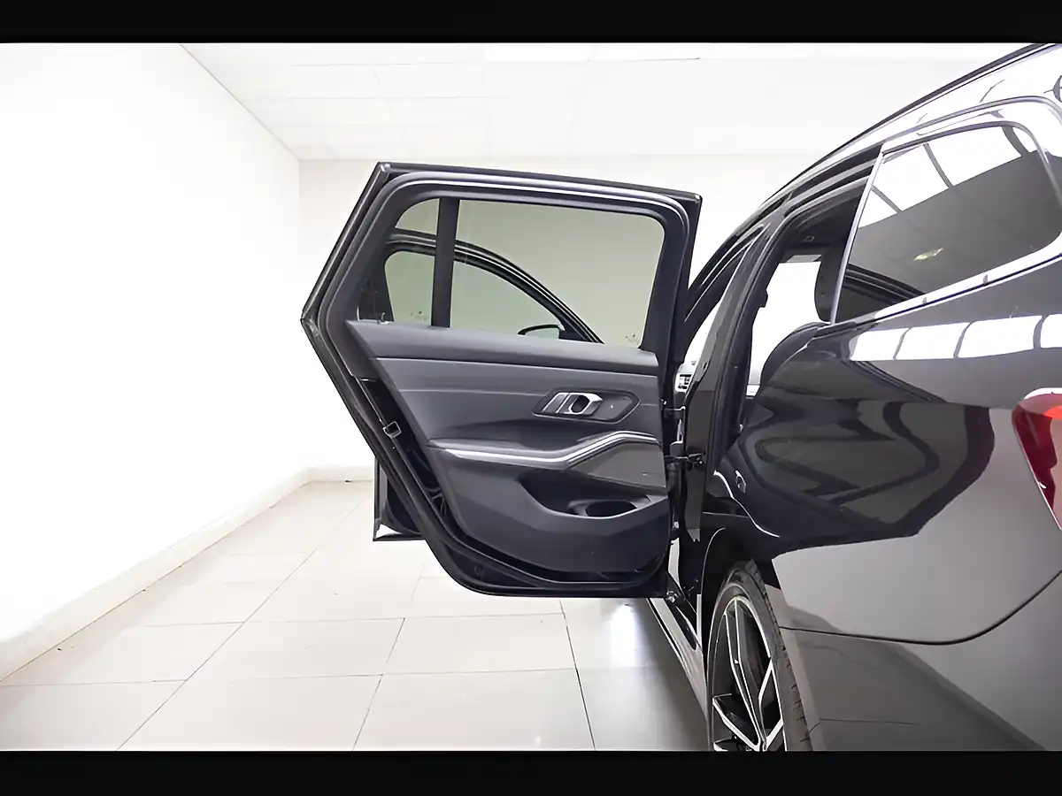 Used 2020 BMW 3 Series M Sport Touring Black - Interior and Exterior details 13