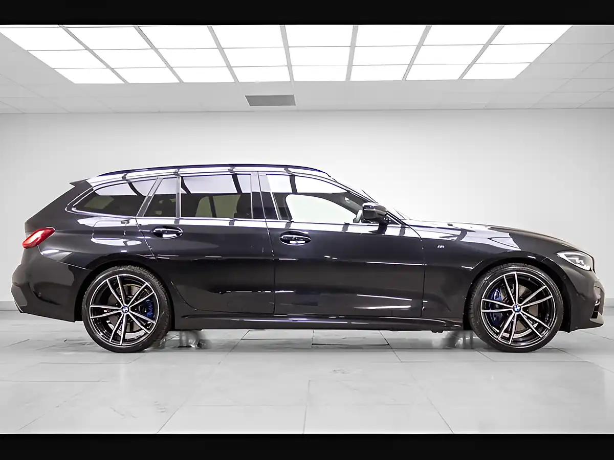 Used 2020 BMW 3 Series M Sport Touring Black - Interior and Exterior details 7