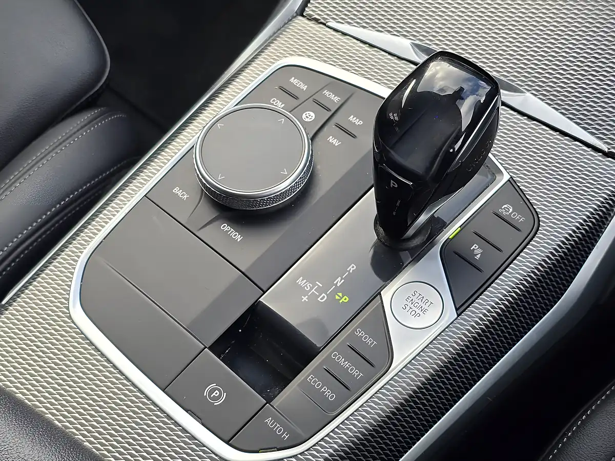 Used 2020 BMW 3 Series M Sport Touring Blue - Interior and Exterior details 15