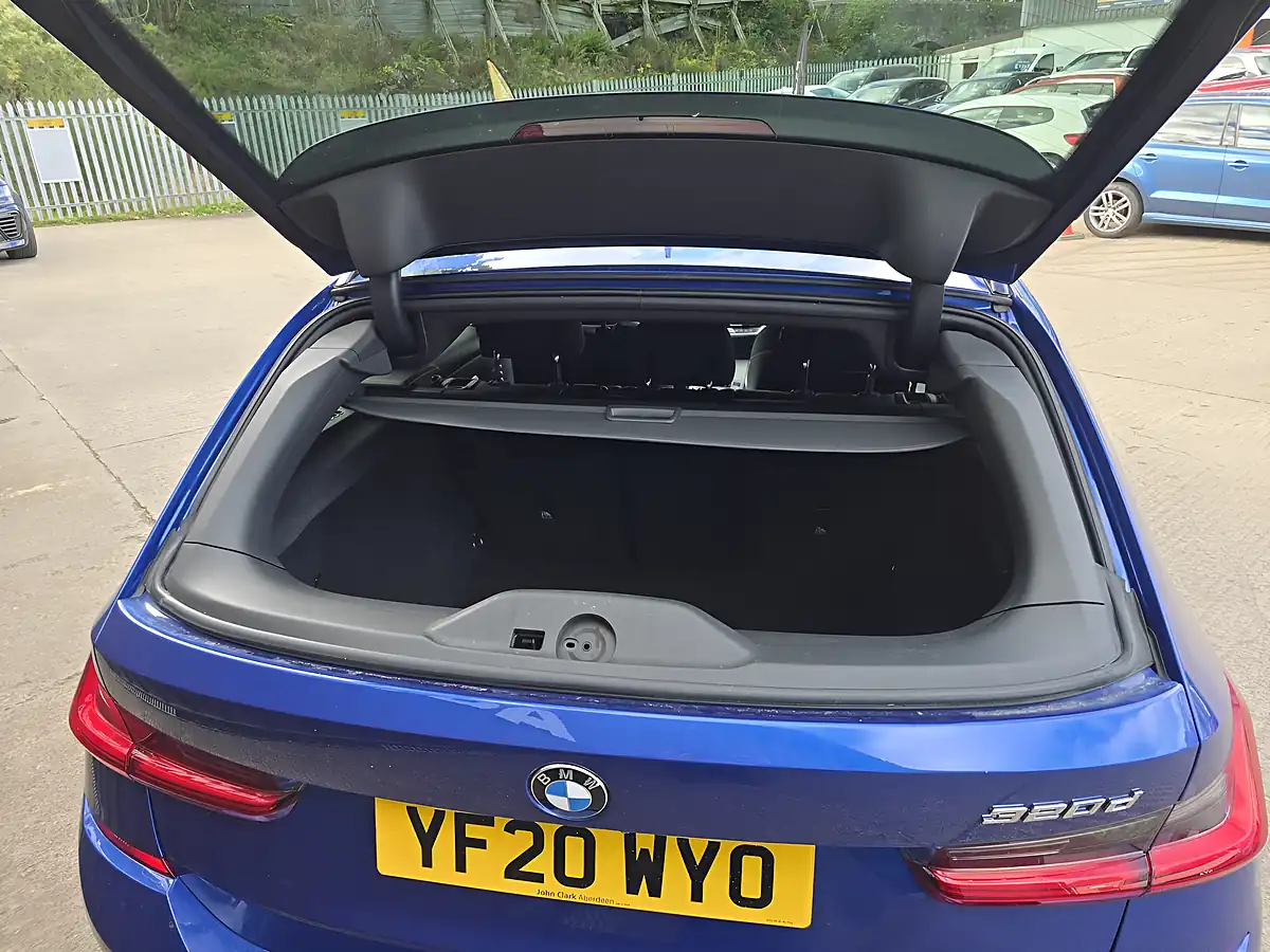 Used 2020 BMW 3 Series M Sport Touring Blue - Interior and Exterior details 6