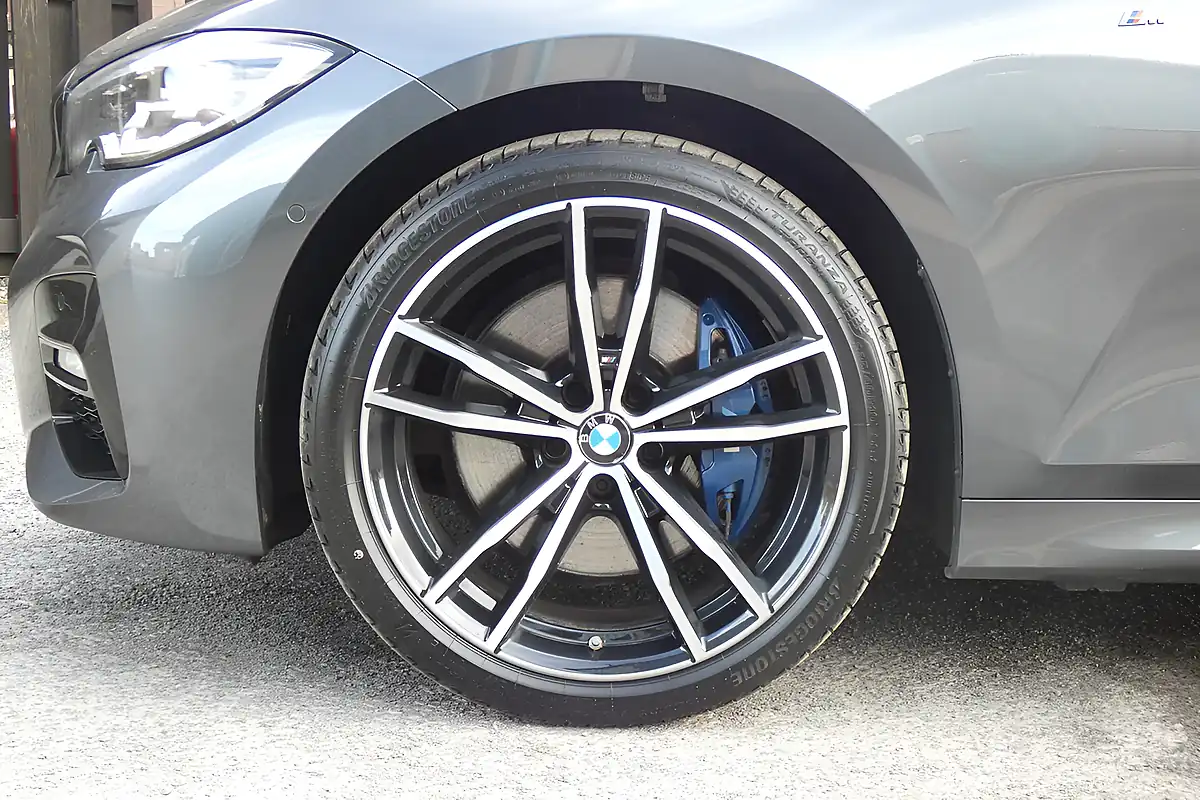 Used 2020 BMW 3 Series M Sport Touring Mineral Grey - Interior and Exterior details 7