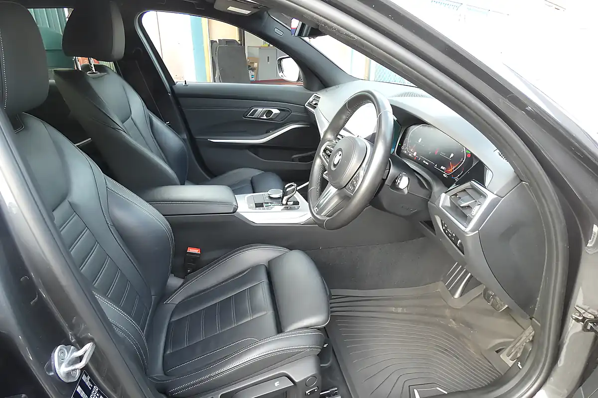 Used 2020 BMW 3 Series M Sport Touring Mineral Grey - Interior and Exterior details 9