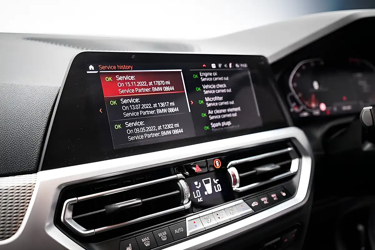 Used 2020 BMW 3 Series M Sport White - Interior and Exterior details 18