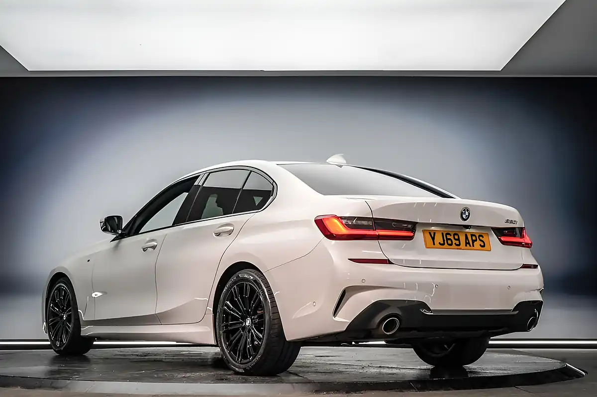 Used 2020 BMW 3 Series M Sport White - Interior and Exterior details 7