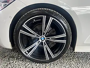 Used 2020 BMW 3 Series M Sport White - Interior and Exterior details 17