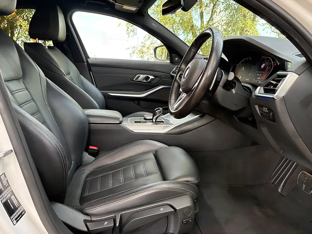 Used 2020 BMW 3 Series M Sport White - Interior and Exterior details 12
