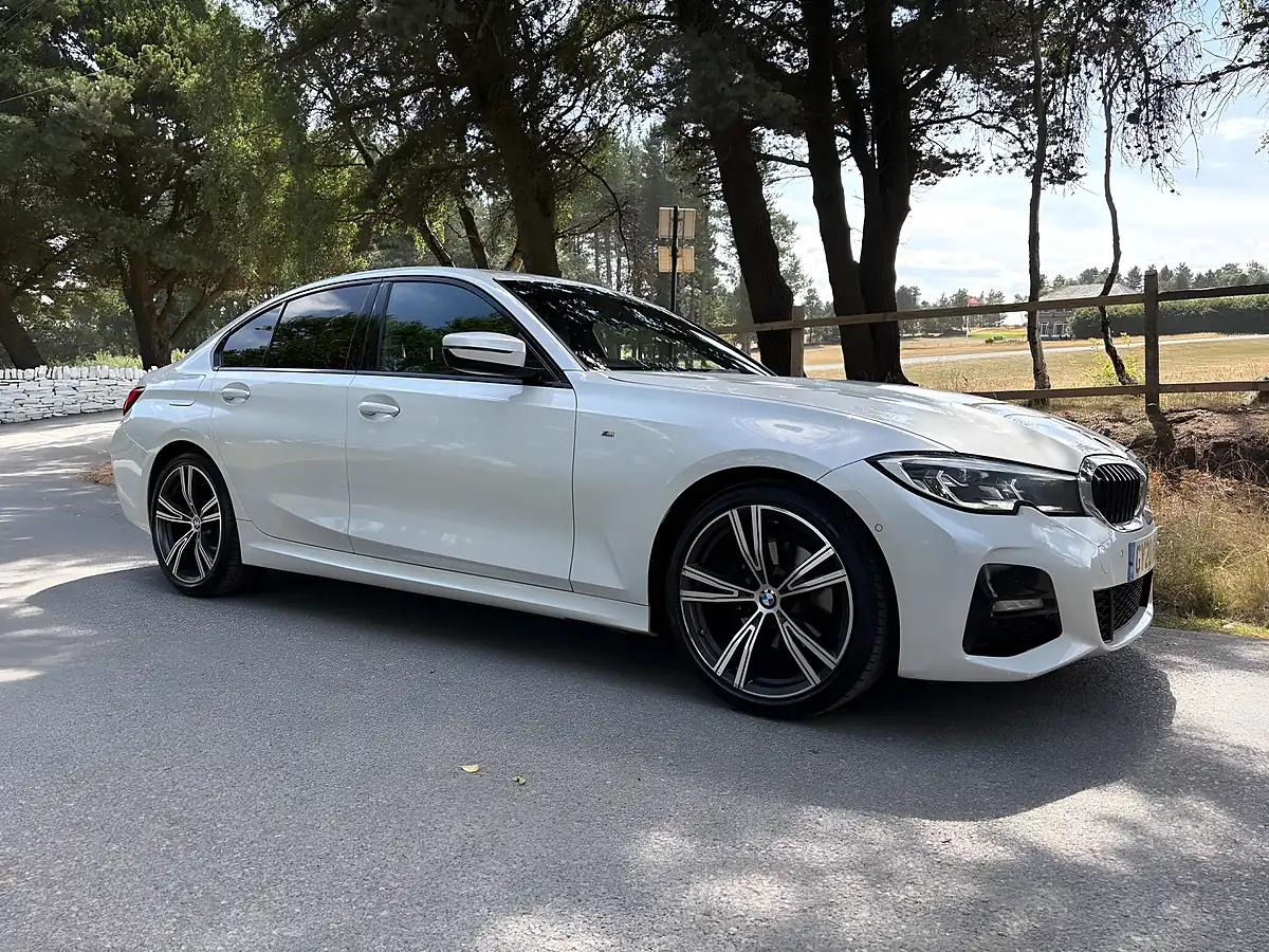 Used 2020 BMW 3 Series M Sport White - Interior and Exterior details 2
