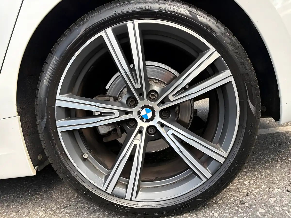 Used 2020 BMW 3 Series M Sport White - Interior and Exterior details 20
