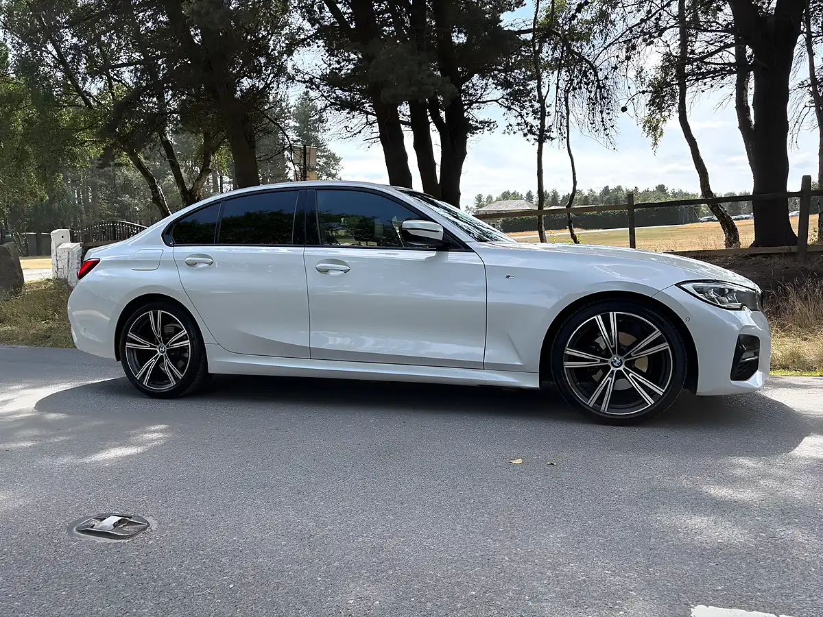 Used 2020 BMW 3 Series M Sport White - Interior and Exterior details 3