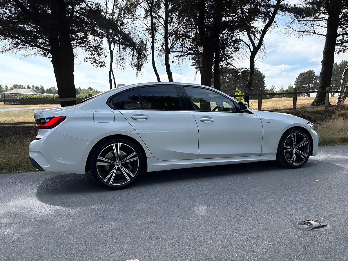 Used 2020 BMW 3 Series M Sport White - Interior and Exterior details 5