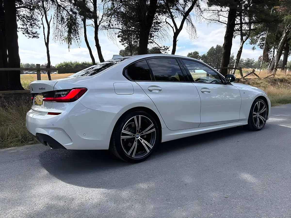 Used 2020 BMW 3 Series M Sport White - Interior and Exterior details 6