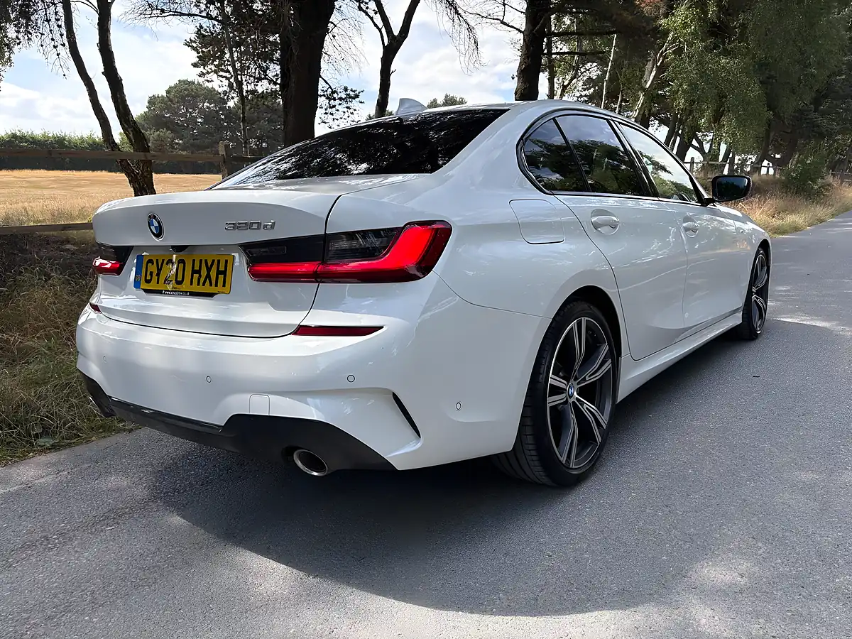 Used 2020 BMW 3 Series M Sport White - Interior and Exterior details 7