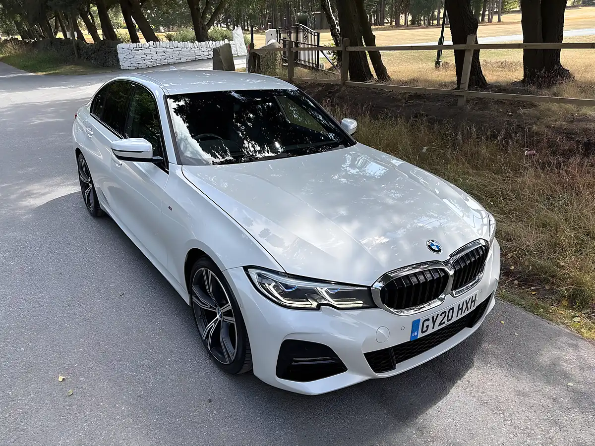 Used 2020 BMW 3 Series M Sport White - Interior and Exterior details 9
