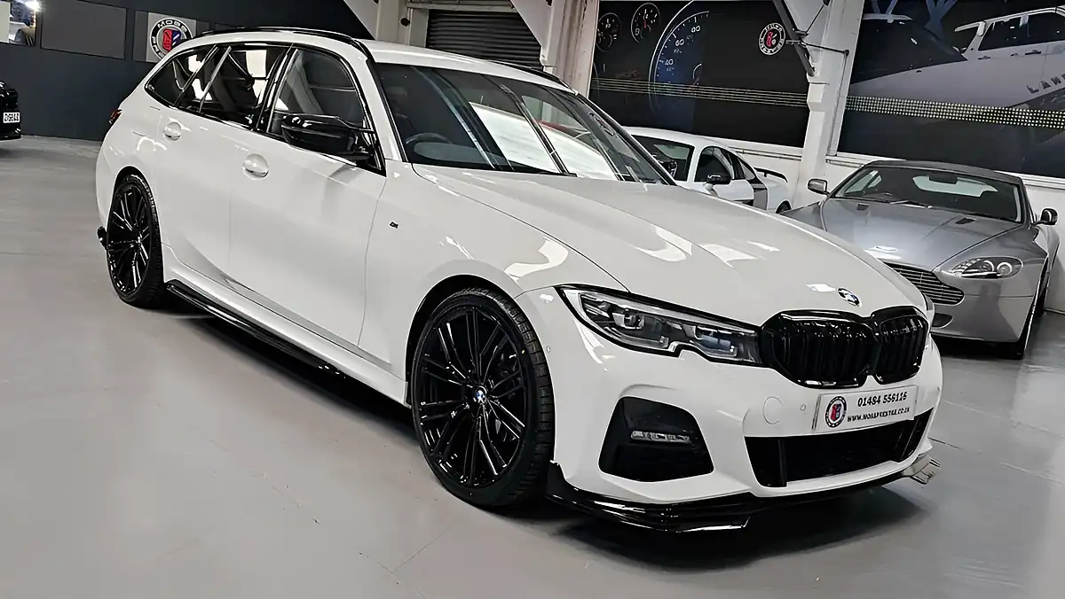 Used 2020 BMW 3 Series M Sport White - Interior and Exterior details 10
