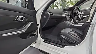 Used 2020 BMW 3 Series M Sport White - Interior and Exterior details 20
