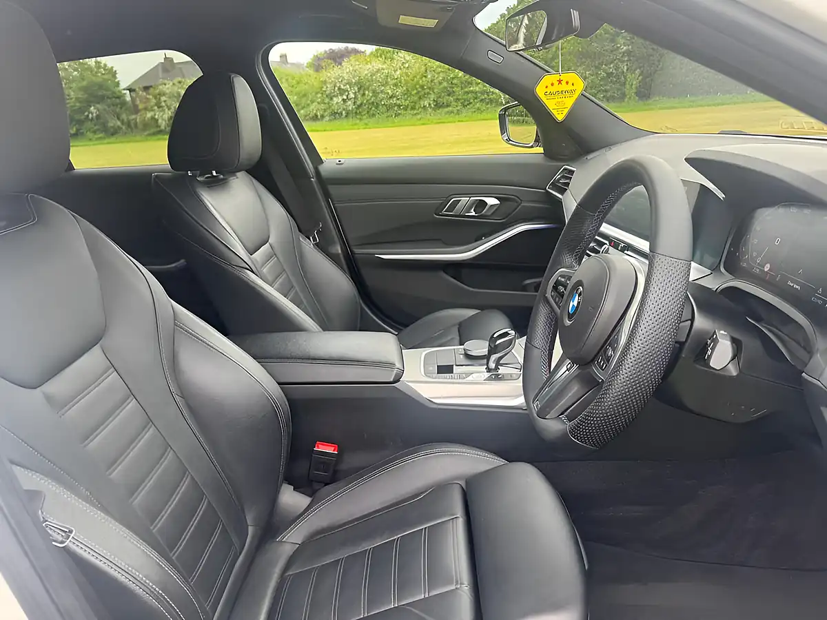 Used 2020 BMW 3 Series M Sport White - Interior and Exterior details 13