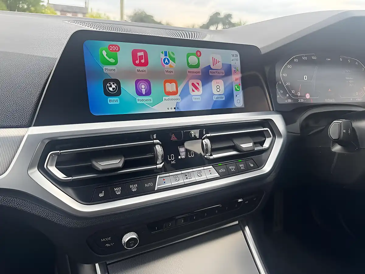 Used 2020 BMW 3 Series M Sport White - Interior and Exterior details 16