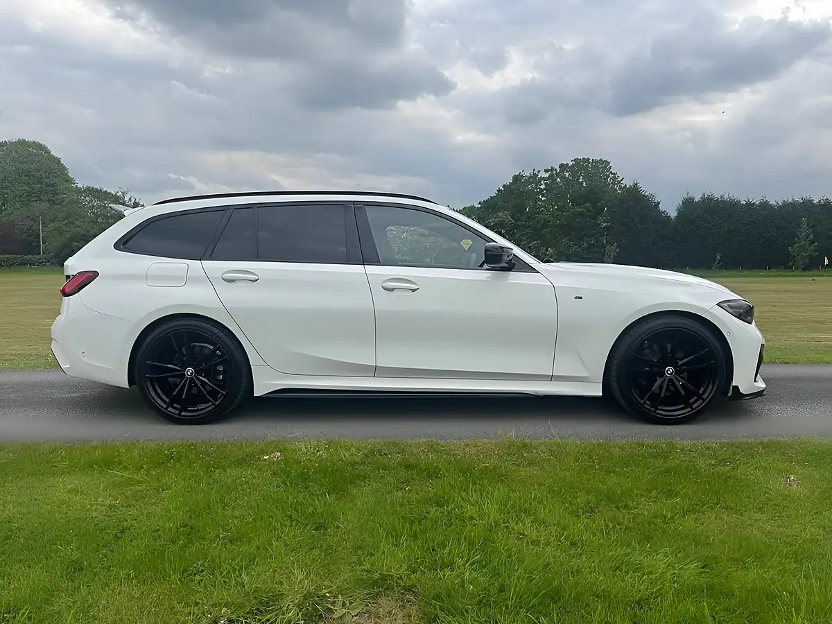 Used 2020 BMW 3 Series M Sport White - Interior and Exterior details 3