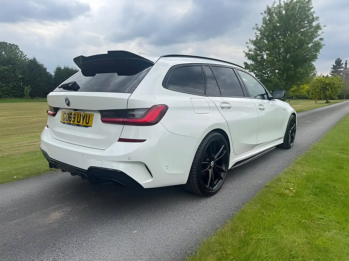 Used 2020 BMW 3 Series M Sport White - Interior and Exterior details 4