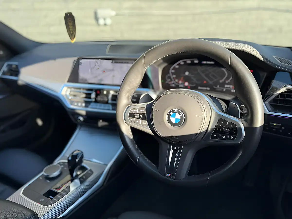 Used 2020 BMW 3 Series M340i Black - Interior and Exterior details 17