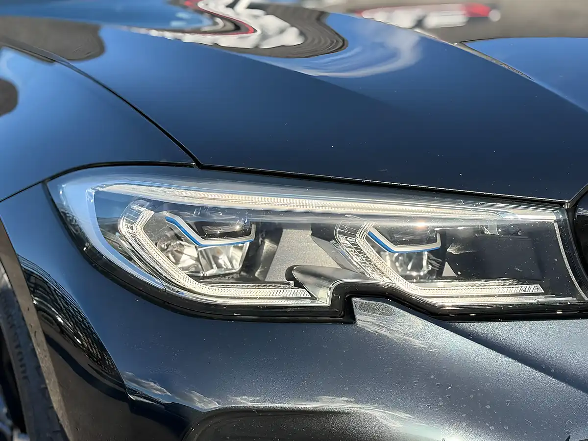 Used 2020 BMW 3 Series M340i Black - Interior and Exterior details 18