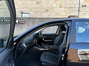 Used 2020 BMW 3 Series Se Black Sapphire Metallic - Interior and Exterior details 14