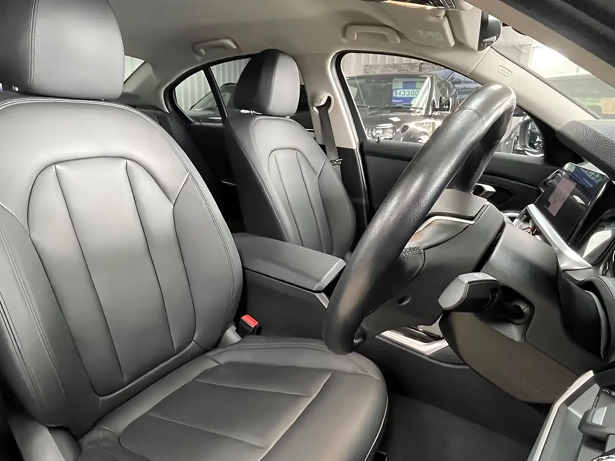 Used 2020 BMW 3 Series Se Glacier Silver - Interior and Exterior details 14